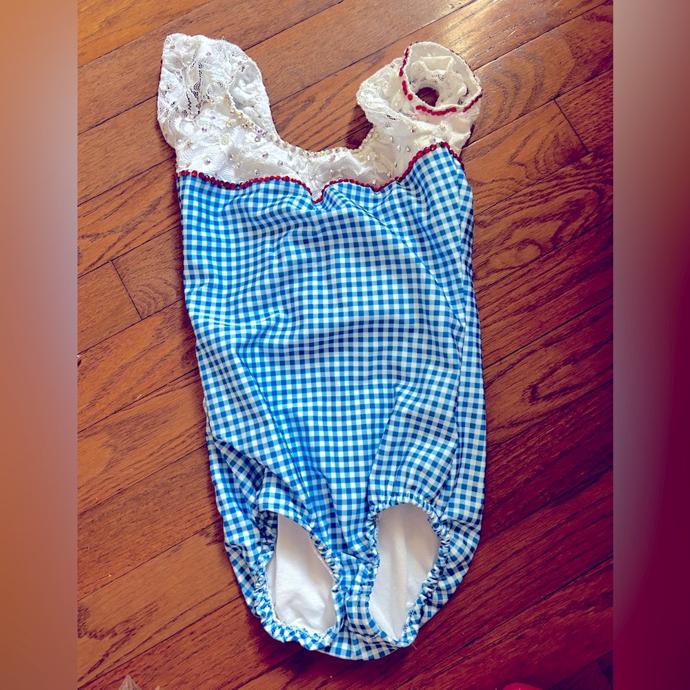 Dorthy costume